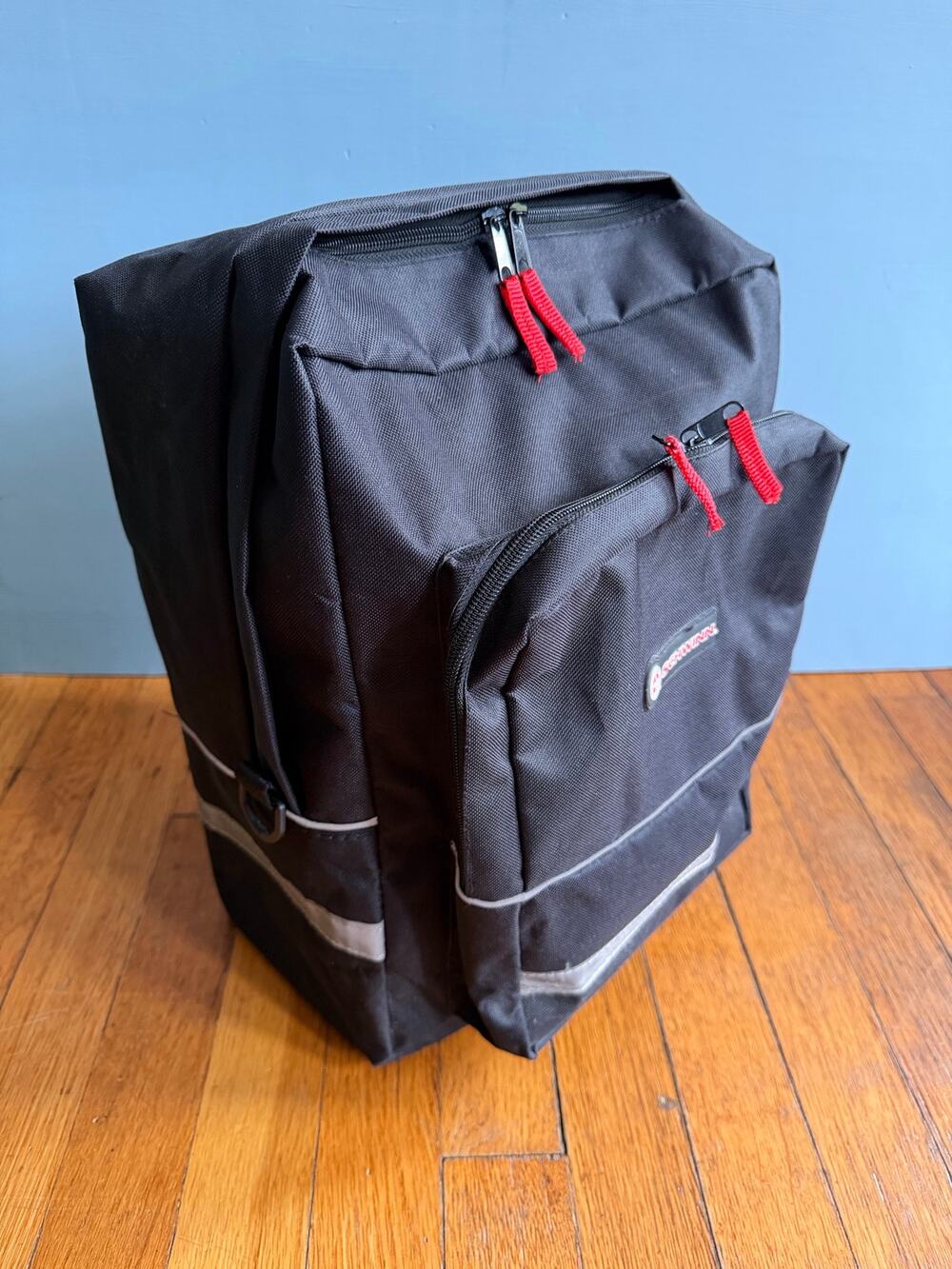 SCHWINN Black/Red Pannier Bag